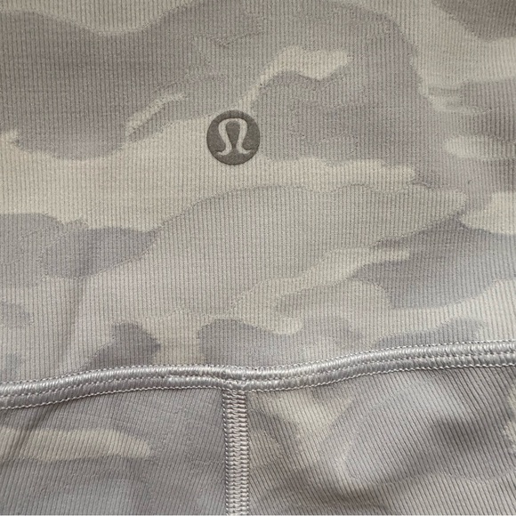 Lululemon Wunder Under HR 25” Luxtreme Leggings Camo White 8 - Picture 9 of 12
